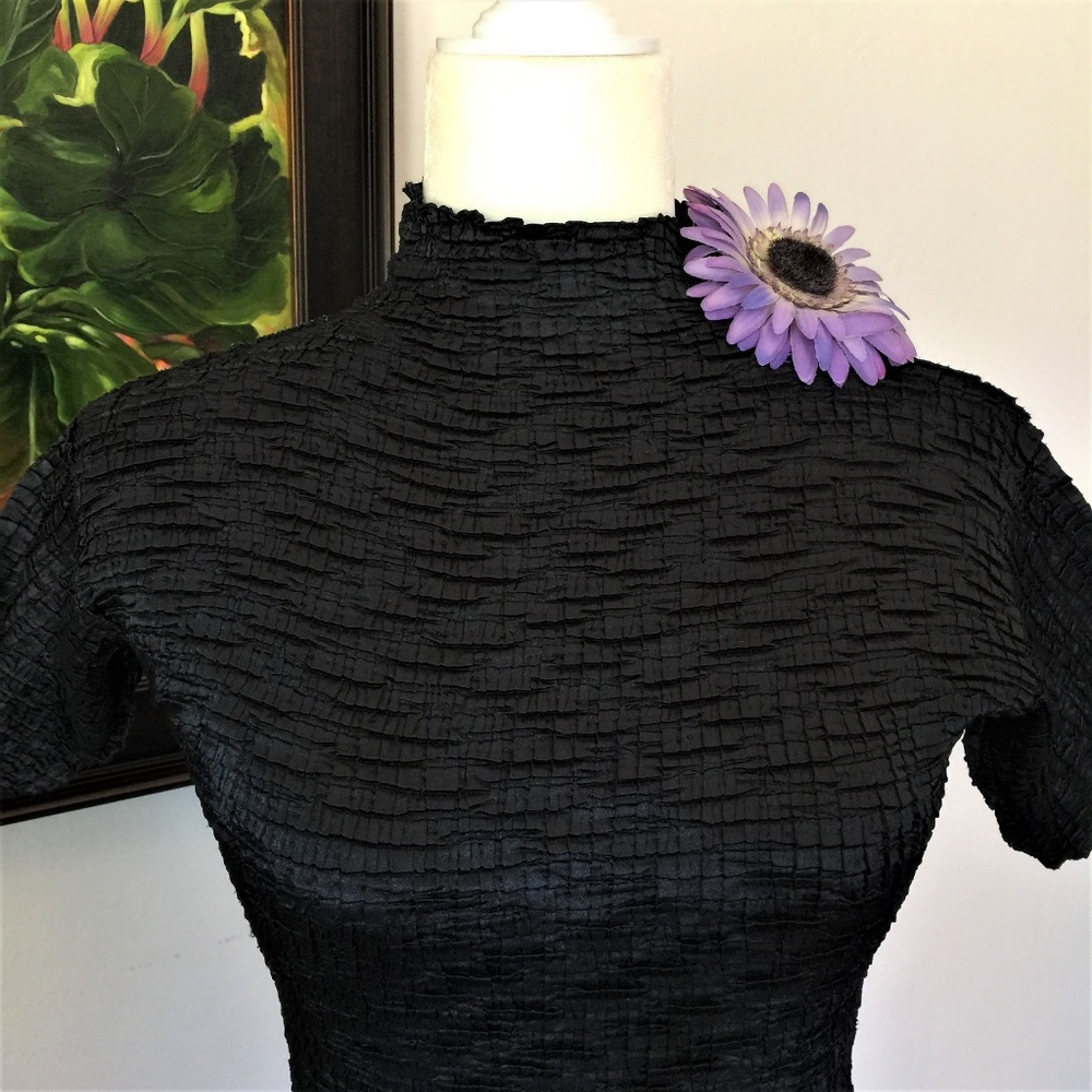 * SOLD* STRETCHY SILKY MOCK NECK TOP - Picture 8 of 8